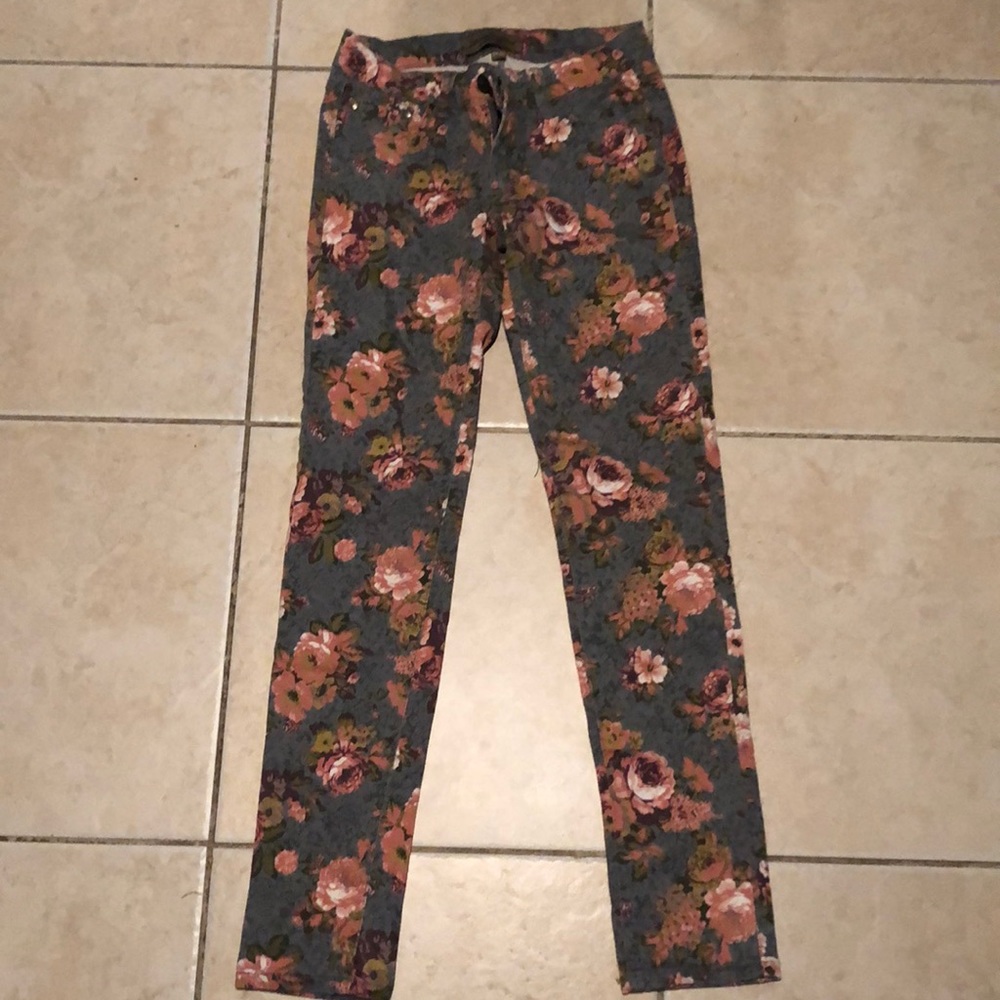 Floral jeans size 3